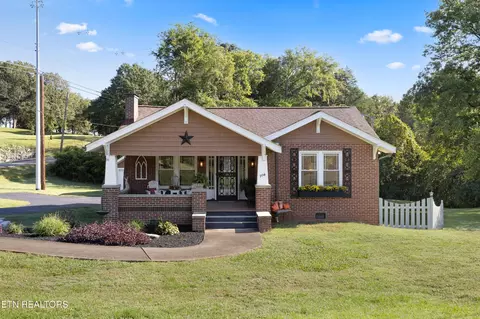 904 Eagle Bend Rd, Clinton, TN 37716 photo 3