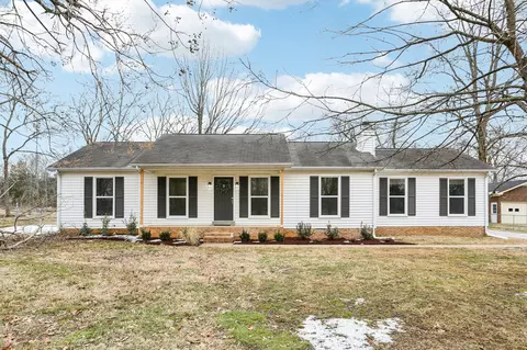 7020 Timberlake Dr, Murfreesboro, TN 37129