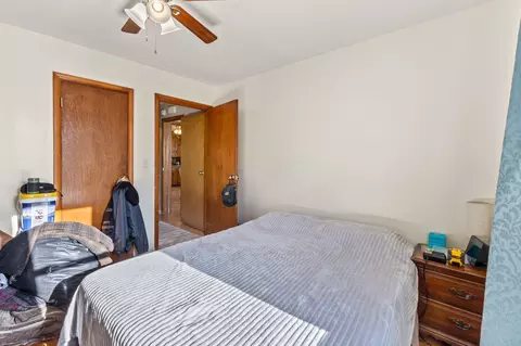 Bedroom - 406 High St, Dickson, TN 37055 photo 2 of 3
