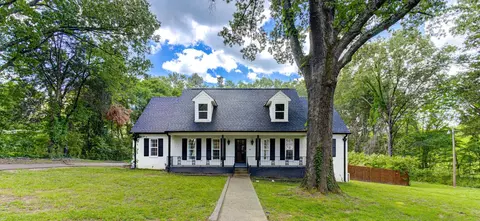 8929 Rocky Point Rd, Cordova, TN 38018