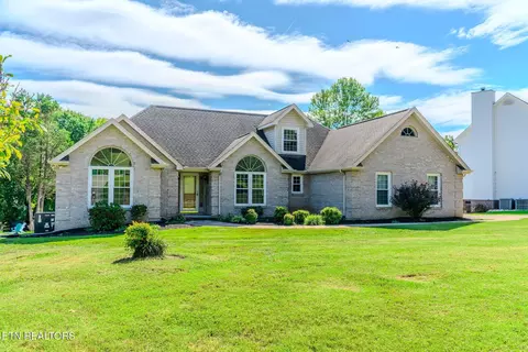 4828 Shannon Run Dr, Knoxville, TN 37918