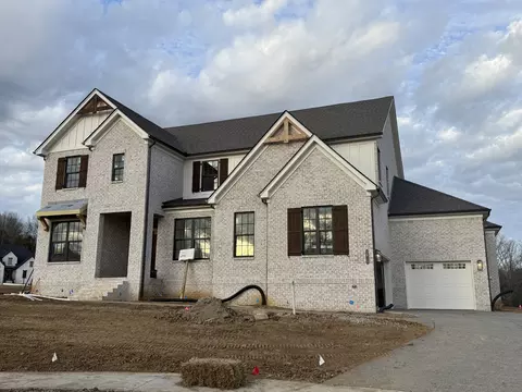 5918 Luke Ct, Arrington, TN 37014