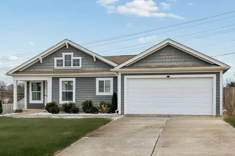 1807 Daniel Ct, Columbia, TN 38401