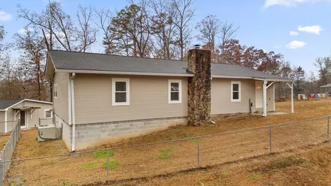 13747 Bretton Dr, Soddy Daisy, TN 37379