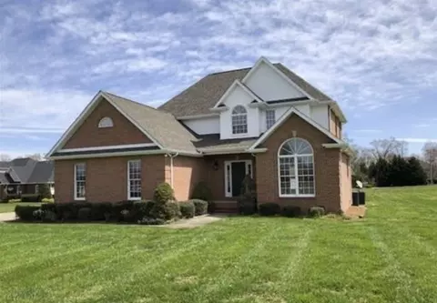 220 Bryan Dr, Winchester, TN 37398