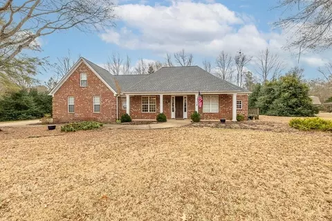 75 Edenberg Dr, Collierville, TN 38017
