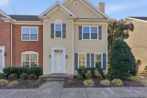 209 Newport Cove Ct, Thompsons Station, TN 37179