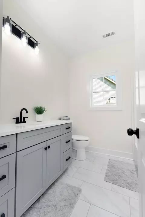 Bath - 57 Simons Blvd, Morrison, TN 37357 photo 4 of 4