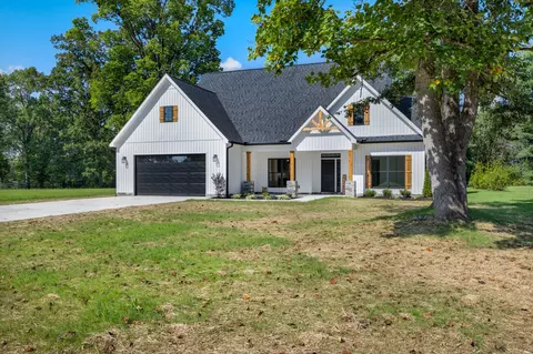 Exterior - 57 Simons Blvd, Morrison, TN 37357 photo 3 of 6