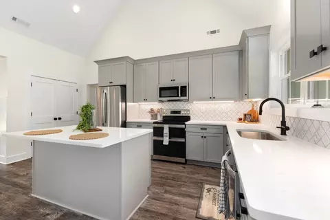 Kitchen - 57 Simons Blvd, Morrison, TN 37357 photo 1 of 4