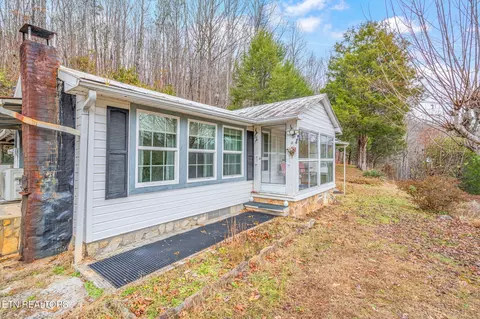 3089 Cedar Creek Rd, La Follette, TN 37766
