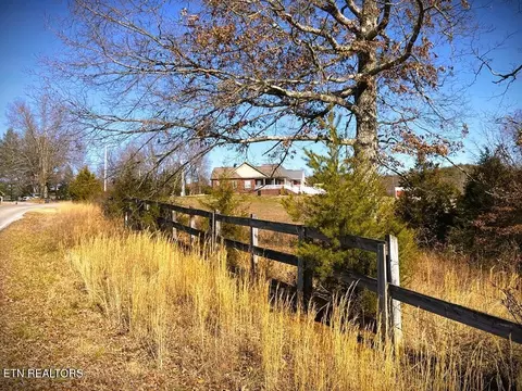 4180 Bunker Hill Rd, Cookeville, TN 38506