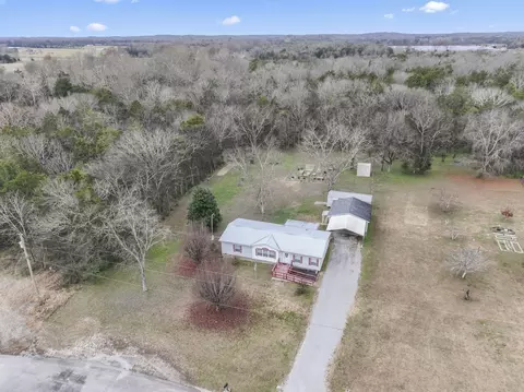 112 N Fork Dr, Chapel Hill, TN 37034