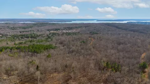 2 Olde Tennessee Trl, Springville, TN 38256