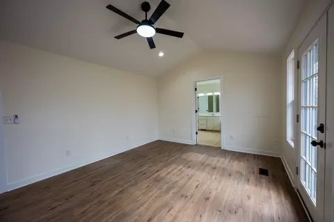 Bedroom - 622 Beech St, Centerville, TN 37033 photo 3 of 6