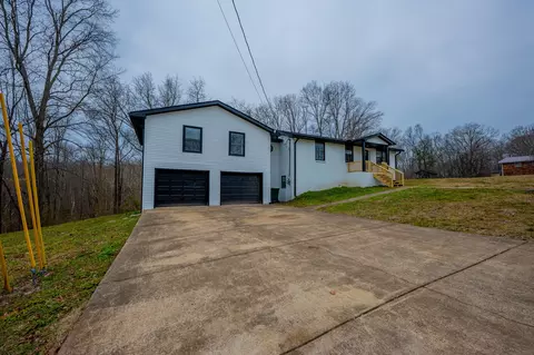 Exterior - 622 Beech St, Centerville, TN 37033 photo 3 of 9