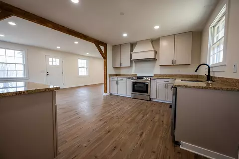 Kitchen - 622 Beech St, Centerville, TN 37033 photo 4 of 4
