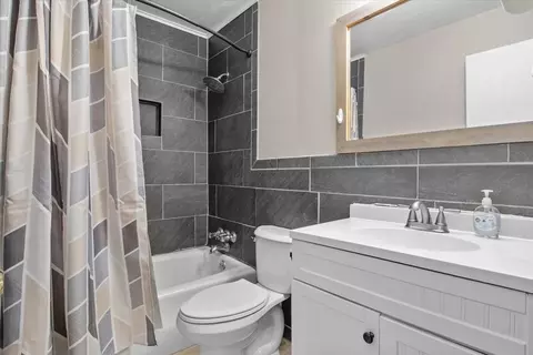 Bath - 105 Mae Cir, Dickson, TN 37055 photo 1 of 2