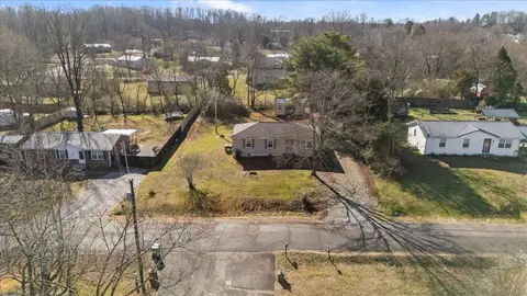 View/Area - 105 Mae Cir, Dickson, TN 37055 photo 3 of 3