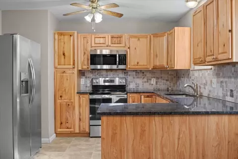 Kitchen - 105 Mae Cir, Dickson, TN 37055 photo 1 of 2