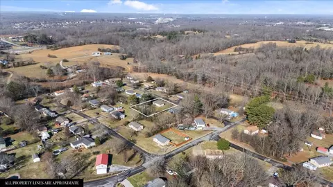 View/Area - 105 Mae Cir, Dickson, TN 37055 photo 2 of 3