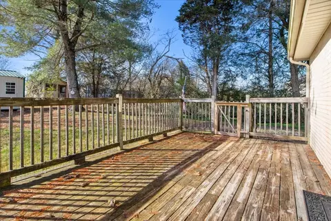 Exterior - 105 Mae Cir, Dickson, TN 37055 photo 2 of 3