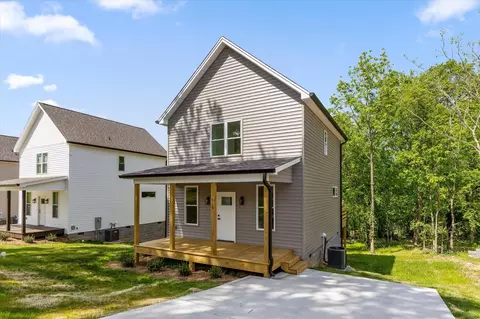919 2nd St NE, Cleveland, TN 37311