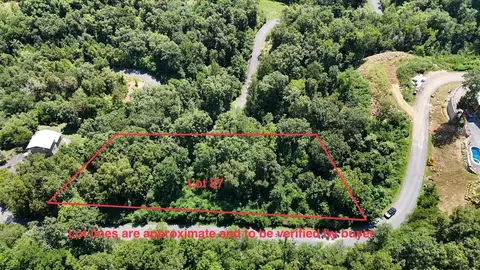 87 Stone Vis, Dandridge, TN 37725
