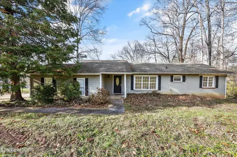 1221 Huntington Rd, Knoxville, TN 37919