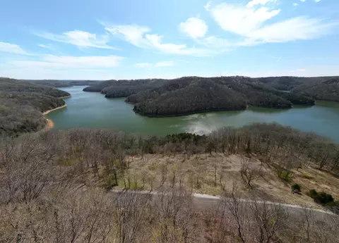 67 Waterwalk Ct, Smithville, TN 37166