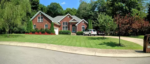 2023 Chris Ct, Pleasant View, TN 37146