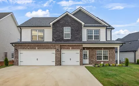 653 Woodrush Dr, Clarksville, TN 37040