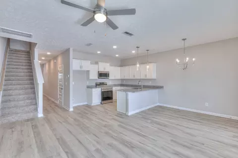 31 Hardwood Rd, Tullahoma, TN 37388