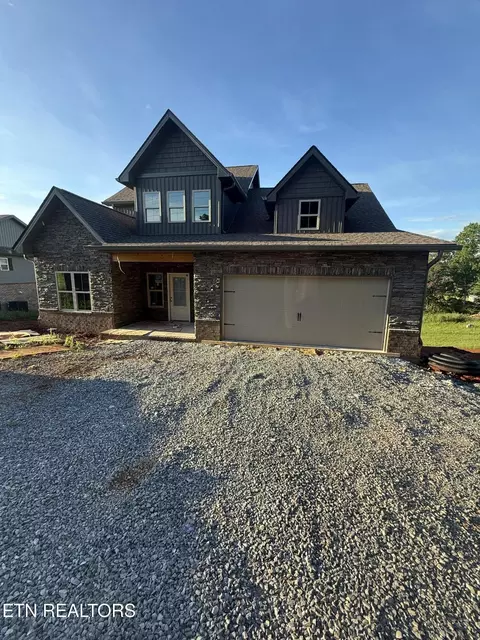 6225 Bingham Ln, Maryville, TN 37801