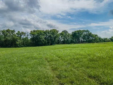 9 Old Zion Rd, Columbia, TN 38401