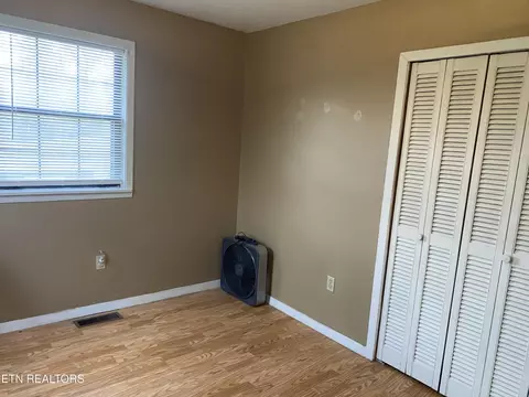332 Slaven Ln, Oneida, TN 37841 photo 21