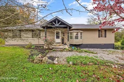 1919 Everhart Ln, Knoxville, TN 37921