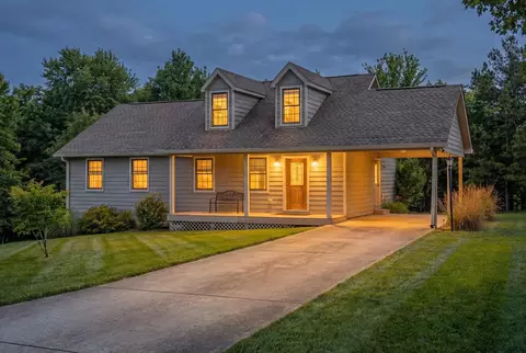 104 Oak Crest Dr, Tennessee Ridge, TN 37178