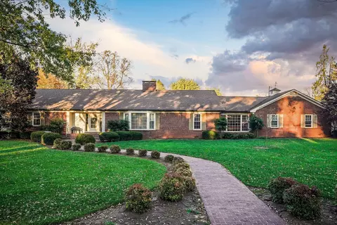 200 Westwood 4th Ave, Mcminnville, TN 37110