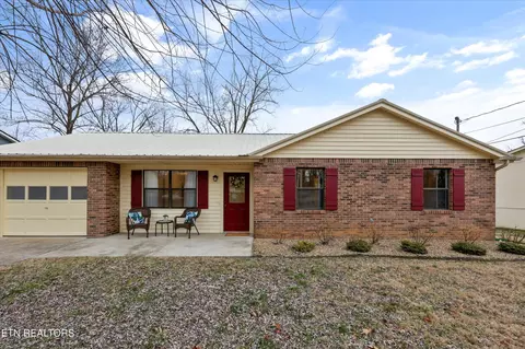 1709 Sundrop Dr, Knoxville, TN 37921