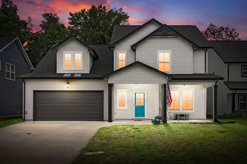 440 Kinslow Ct, Clarksville, TN 37040