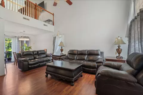 1832 Apple Valley Cir, Nashville, TN 37207