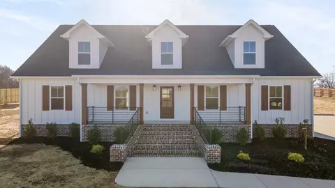8184 Gideon Rd, Greenbrier, TN 37073
