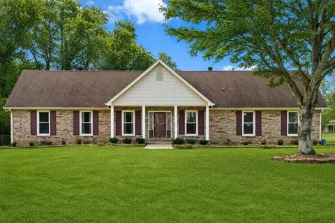 290 Andrew Jackson Dr, Clarksville, TN 37043
