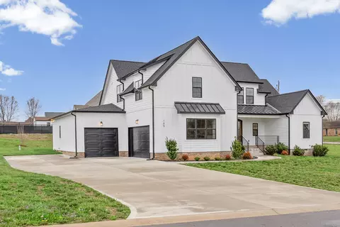 105 Sarah Frances Ct, Clarksville, TN 37043