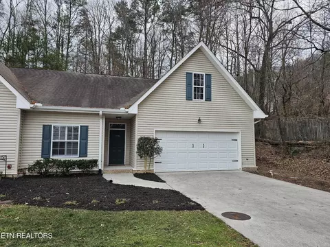 10734 Prince Albert Way, Knoxville, TN 37934