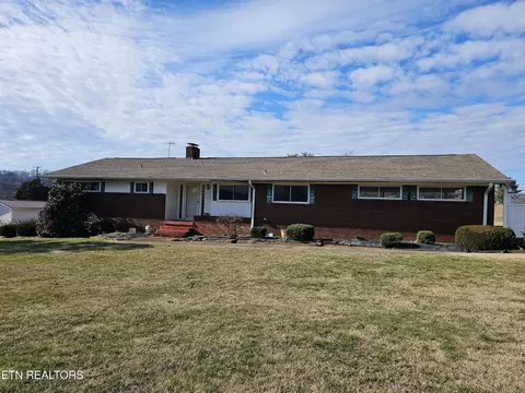 212 Gaut Ave, Sweetwater, TN 37874
