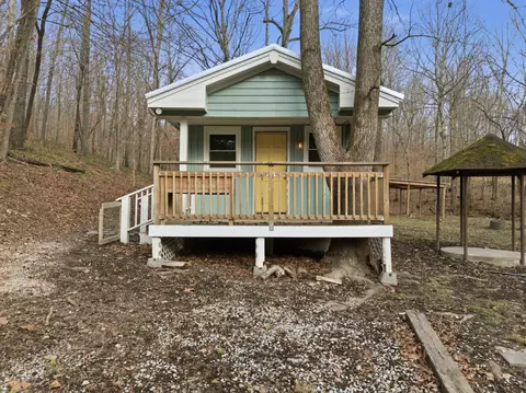 3972 Skelley Rd, Santa Fe, TN 38482