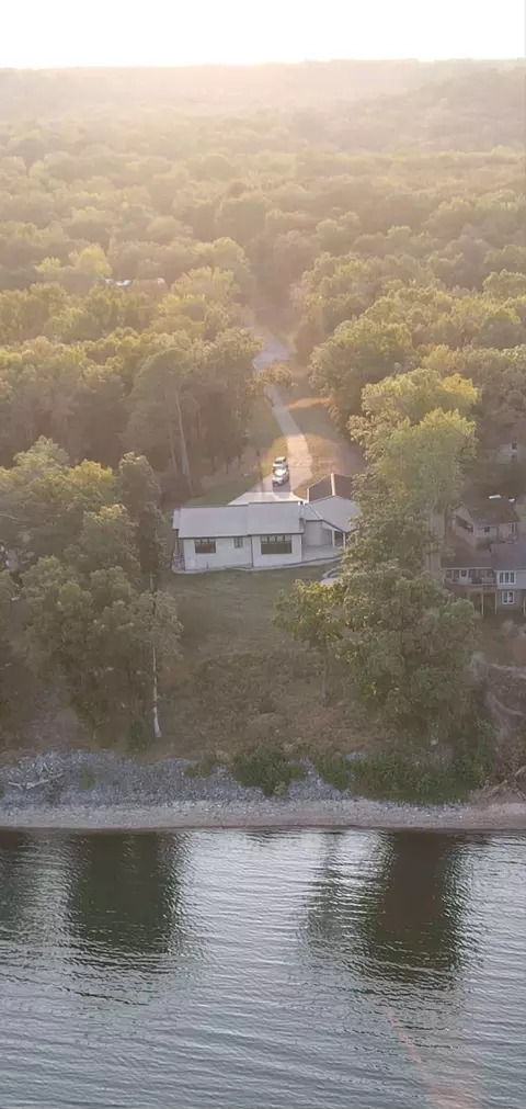 120 Swan Bay Dr, Buchanan, TN 38222