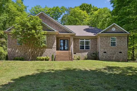 1676 Center Star Rd, Columbia, TN 38401